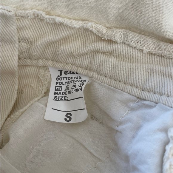 Jeans Women’s Cream Denim Overalls with Side & Back Pockets & Metal Buttons EUC - Picture 6 of 6